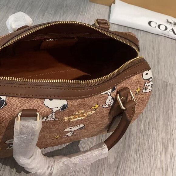 Coach Snoopy collaboration bag, size 25cm. - Picture 8 of 9